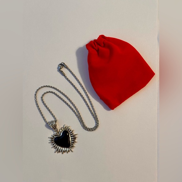 Sacred Heart Necklace Black Heart Silver Necklace Stainless Steel Chain New - Picture 10 of 12